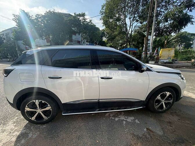 Peugeot 3008 2022 Trắng 36.000 km