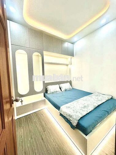 chính chủ bán nhà hẻm xe hơi đường chuyên dùng chính