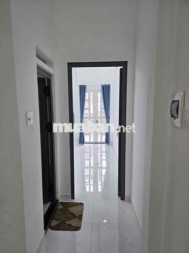CHO THUÊ TẦNG 2 MẶT TIỀN TRƯỜNG TIỂU HỌC BÌNH LONG