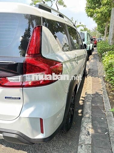 Suzuki XL7 Hybrid 20.000 km Trắng