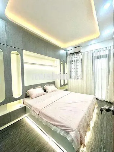 chính chủ bán nhà hẻm xe hơi đường chuyên dùng chính