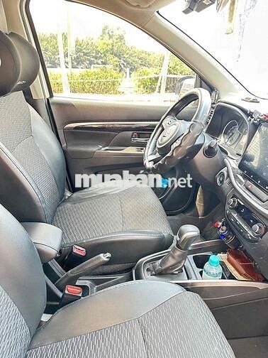 Suzuki XL7 Hybrid 20.000 km Trắng