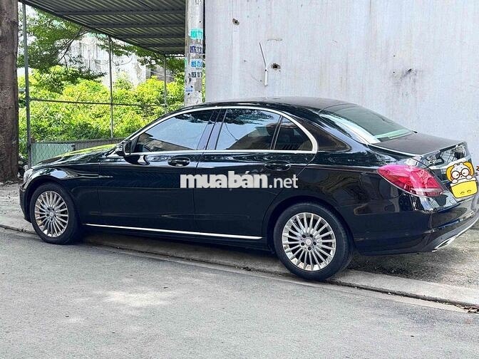 Mercedes-Benz C200 2016 biển SG ngay chủ zin a-z