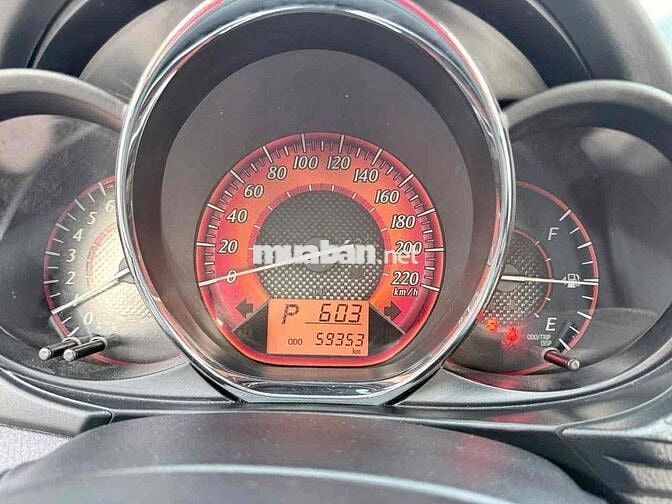 Toyota Yaris 2017 1.5G cực mới 5,9vankm