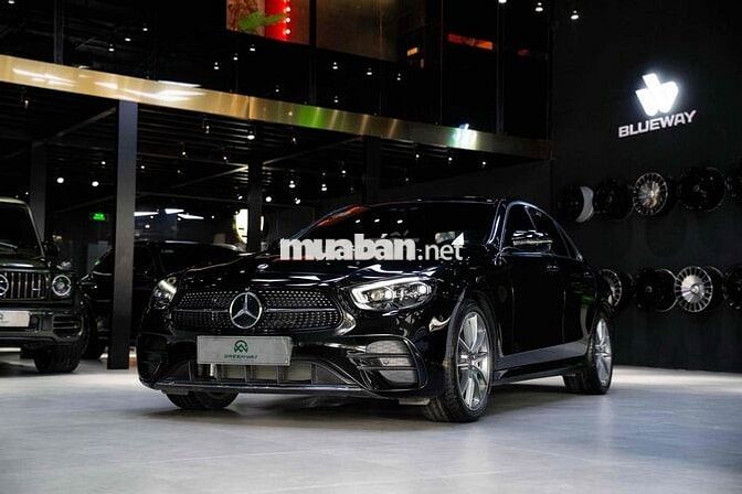 Mercedes-Benz E300 2022 Đen 28.000km