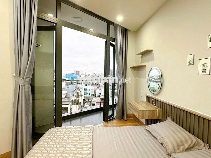Cho thuê căn hộ quận 4, có ban công rộng
