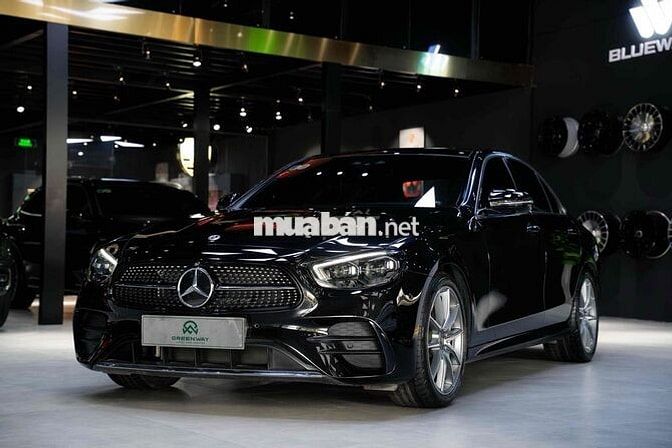 Mercedes-Benz E300 2022 Đen 28.000km