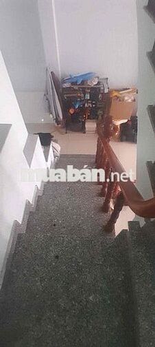 Cho thuê nhà trệt lầu đường 8 m cách siêu thị bigc tầm 400 m