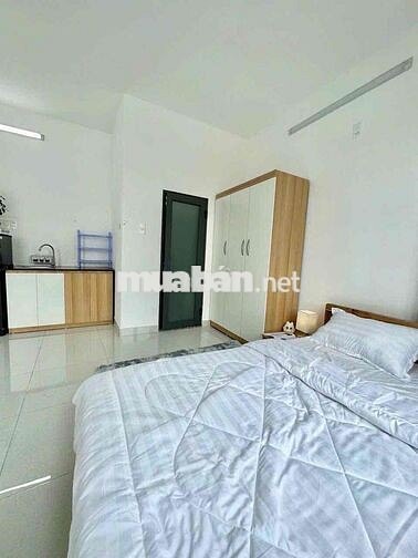 CĂN HỘ DỊCH VỤ FULL NỘI THẤT, BAN CÔNG, CỬA SỔ THOÁNG MÁT