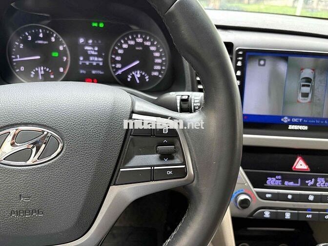 Hyundai Elantra 2019 Vàng Cát 9 vạn