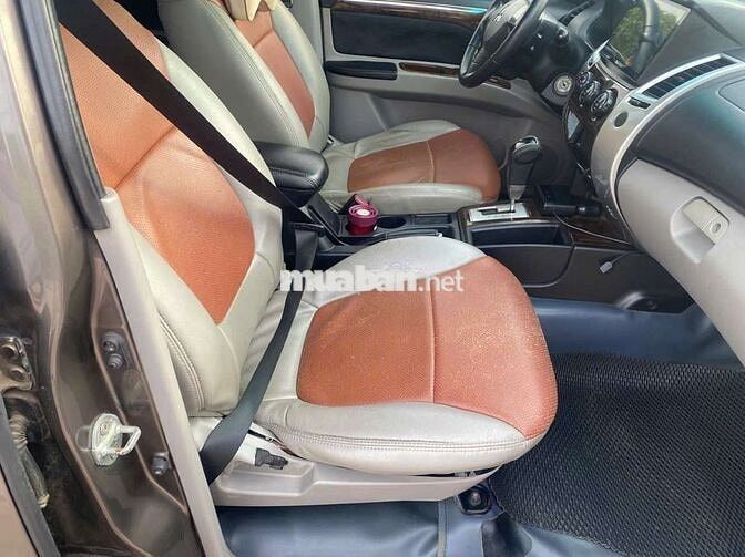 Mitsubishi Pajero Sport Nâu 7 chỗ Tự động