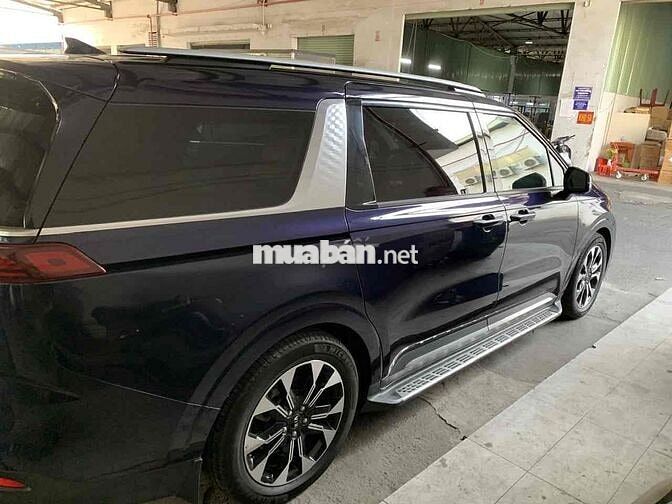 KIA Carnival Signature 3.5L Xăng 2021 Tím