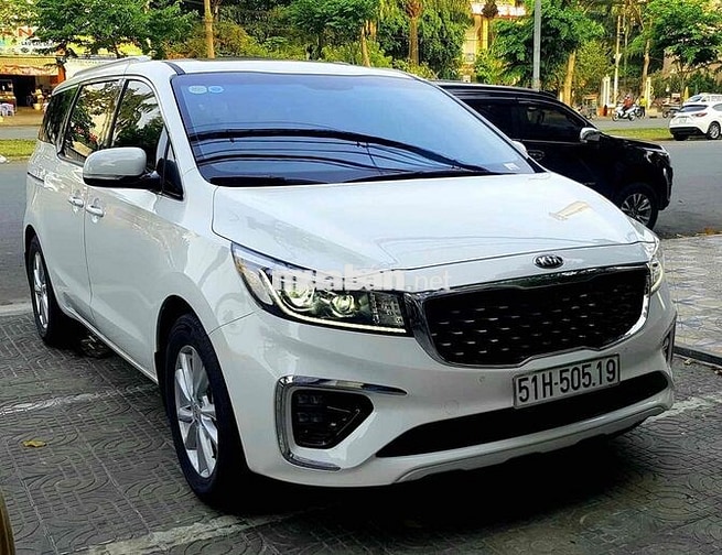 Kia Sedona 2019 2.2D Full Option Trắng