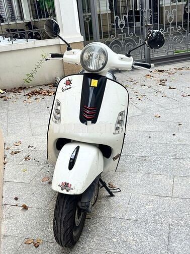 Piaggio Vespa GTS 125 3V i.e 2015 Trắng