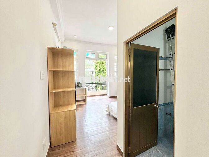 CĂN HỘ STUDIO 40M2 BAN CÔNG FULL NỘI THẤT GẦN NGÃ TƯ PHÚ NHUẬN