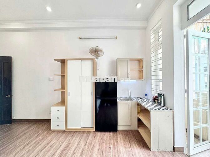 CĂN HỘ STUDIO 40M2 BAN CÔNG FULL NỘI THẤT GẦN NGÃ TƯ PHÚ NHUẬN