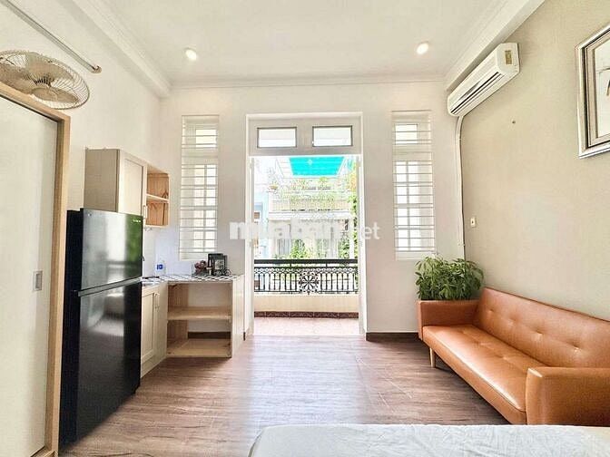 CĂN HỘ STUDIO 40M2 BAN CÔNG FULL NỘI THẤT GẦN NGÃ TƯ PHÚ NHUẬN