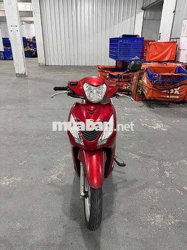Honda Vision 2015 màu Đỏ