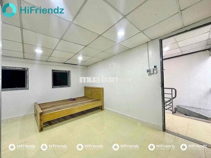 PHÒNG MÁY LẠNH CỬA SỔ TRỜI CÁCH AEON 10p ĐI XE