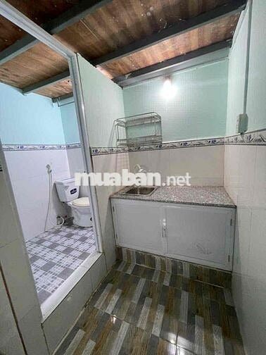 Gần ĐH QT Hồng Bàng, dt 20m2 có gác cao 2m, gần Đầm Sen