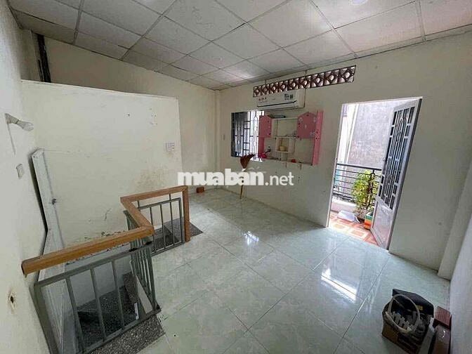 Hạ giá - Nhà nhỏ quận 12, chủ cần bán gấp
