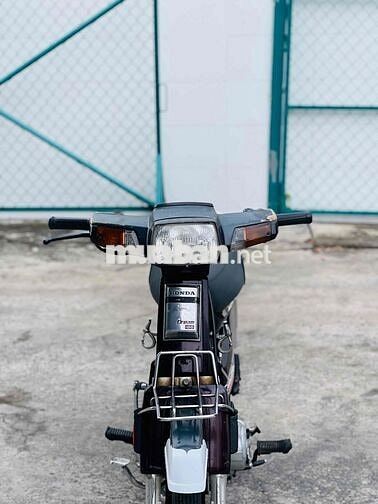 Honda Dream Thái Nâu Thái Lan