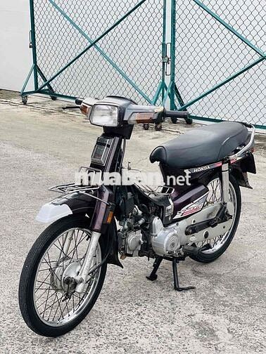 Honda Dream Thái Nâu Thái Lan