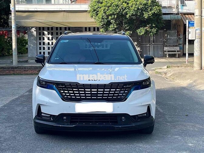 Kia Carnival Premium 2023 Trắng 8 chỗ