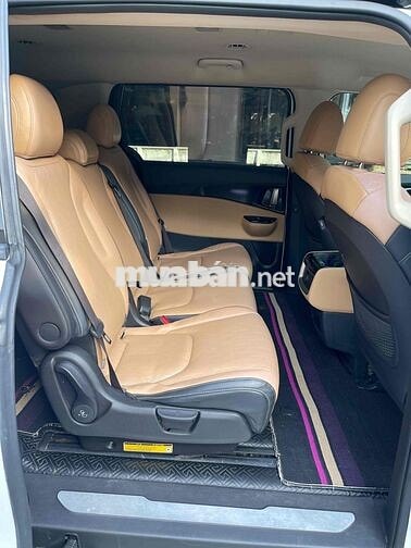 Kia Carnival Premium 2023 Trắng 8 chỗ