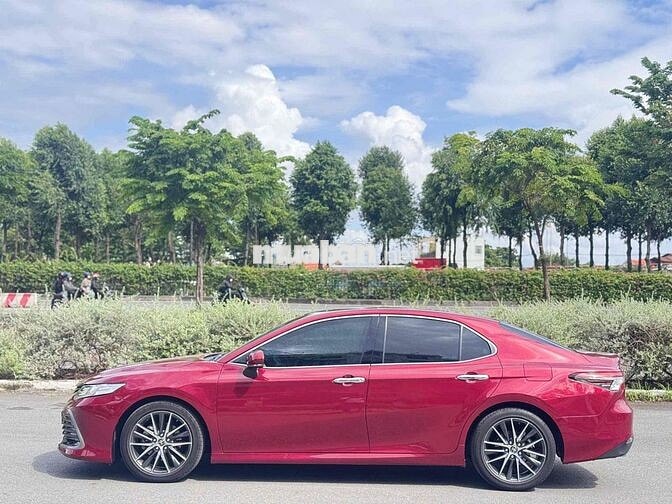 Toyota Camry 2.5Q 2022 Đỏ 66.000km