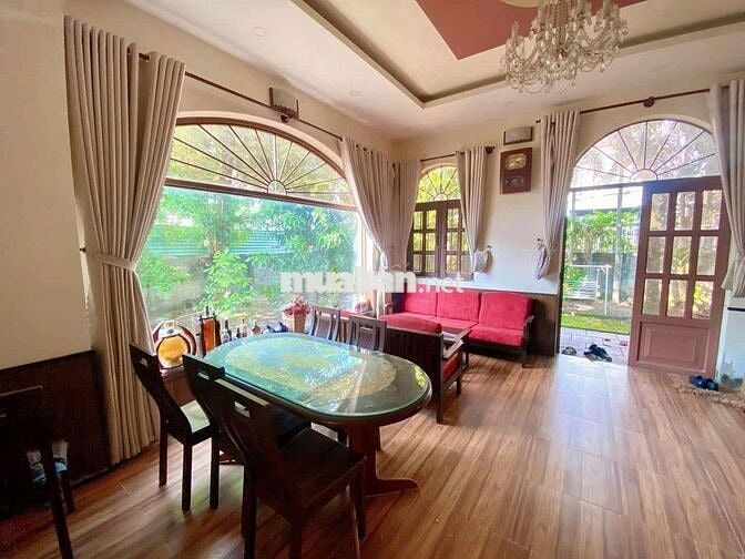 🏠 Nhà sân vườn 1000m2,phù hợp kinh doanh, 3phòng, đường Lê Thị Kim 🏠