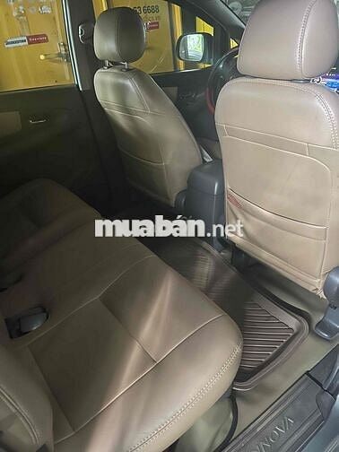 Toyota Innova 2013 Số sàn Bạc