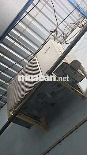 Phòng trọ 20m2, có gác, mới 95%, 2 cửa sổ, gần đường lớn