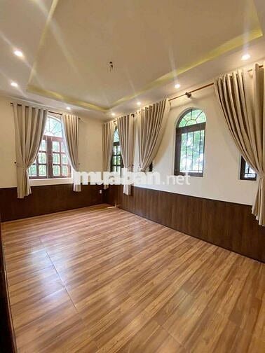 🏠 Nhà sân vườn 1000m2,phù hợp kinh doanh, 3phòng, đường Lê Thị Kim 🏠