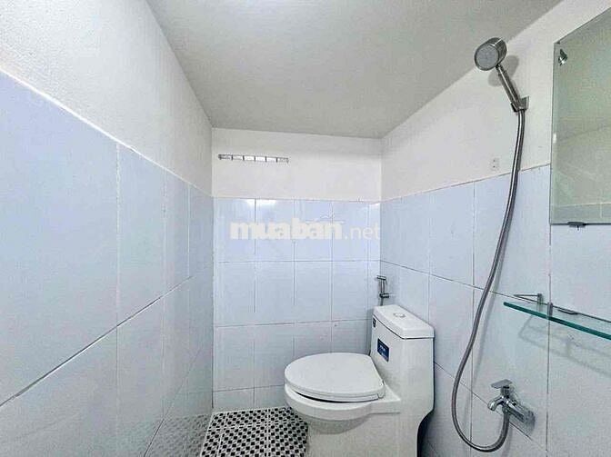 Phòng trọ có gác full nội thất ngay Hoàng Diệu 2,đh Ngân Hàng,UTE