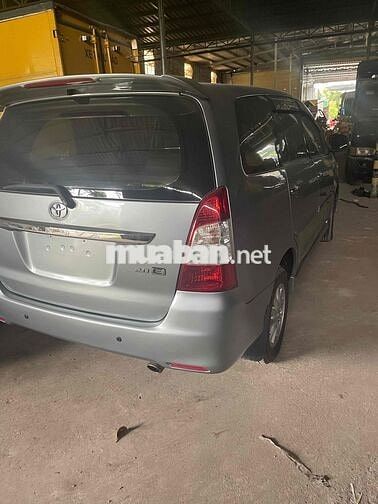 Toyota Innova 2013 Số sàn Bạc