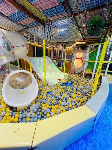 SANG NHƯỢNG QUÁN CAFE KẾT HỢP KHU VUI CHƠI TRẺ EM