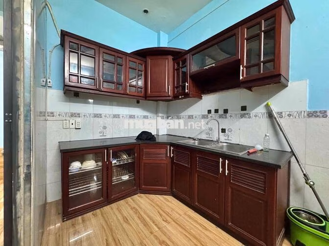 CĂN HỘ 2 KHÔNG GIAN NGỦ - DƯỚI TRỆT - SẴN NỘI THẤT - GẦN ĐH OU & HIU