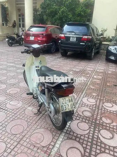 Honda Dream 50cc Nâu Trắng Nguyên bản