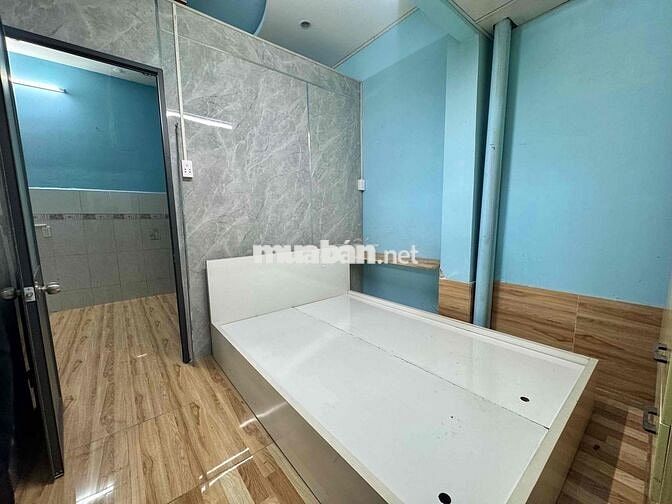 CĂN HỘ 2 KHÔNG GIAN NGỦ - DƯỚI TRỆT - SẴN NỘI THẤT - GẦN ĐH OU & HIU