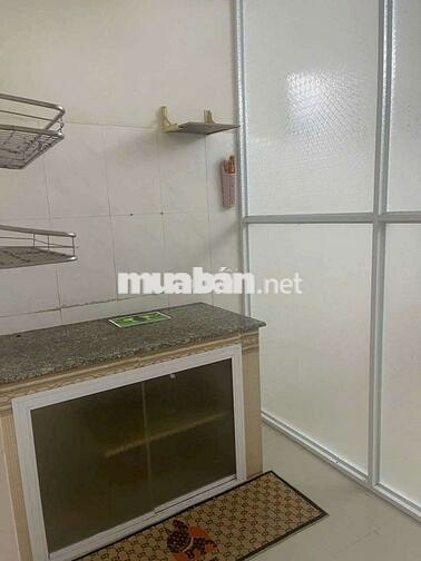 CHO THUÊ PHÒNG TRỌ RỘNG CÓ 01 PHÒNG NGỦ SẴN MÁY LẠNH GIÁ 2.5TR