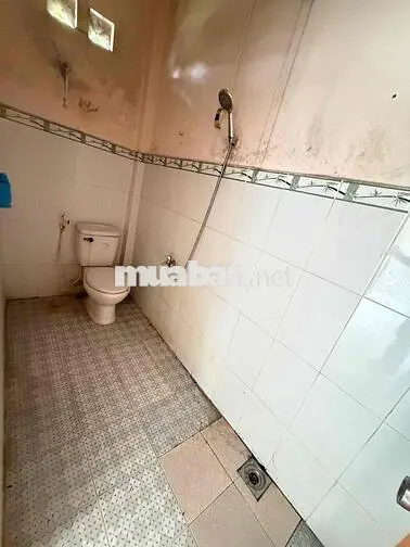 Nhà sân vườn 210m2 cách ĐH Tây Đô 2km