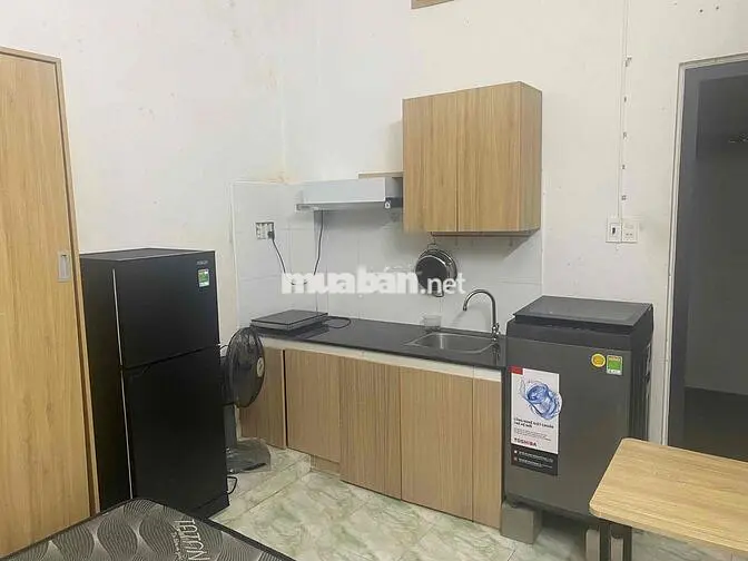 Căn hộ có bếp, máy giặt riêng, đầy đủ nội thất