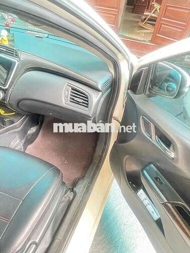 Honda City 2016 Trắng 5 chỗ