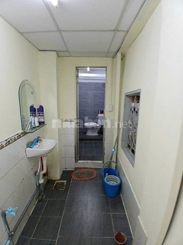 Nhà hẻm Nguyễn Trãi, 100tr/m2 sát quận 1