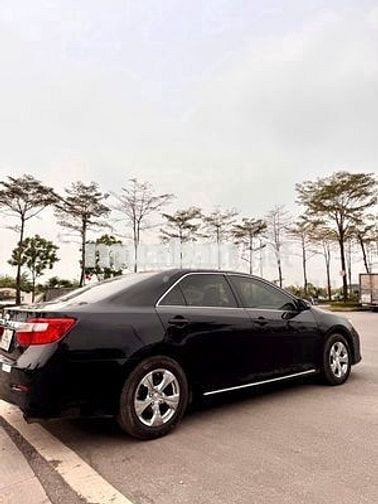Toyota Camry 2.0E 2013 Đen 120.000km