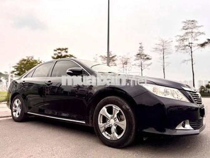Toyota Camry 2.0E 2013 Đen 120.000km