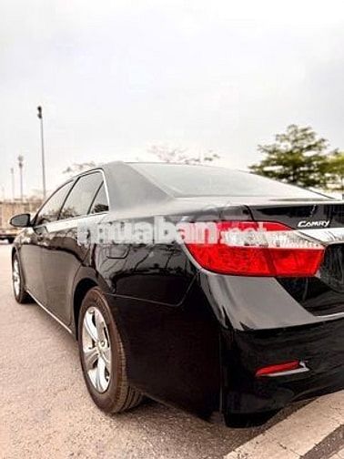 Toyota Camry 2.0E 2013 Đen 120.000km