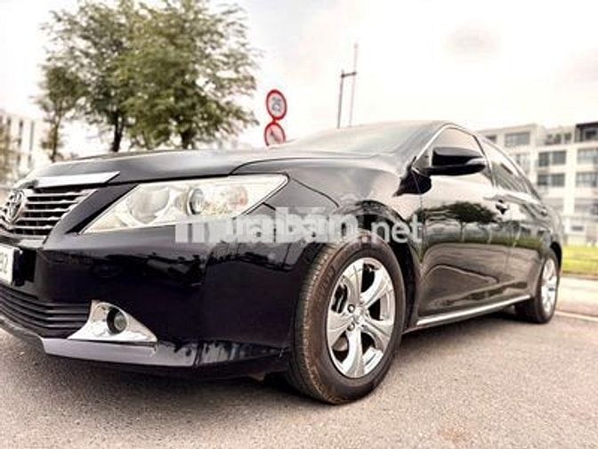 Toyota Camry 2.0E 2013 Đen 120.000km