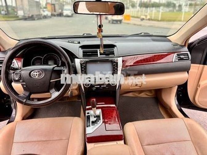 Toyota Camry 2.0E 2013 Đen 120.000km